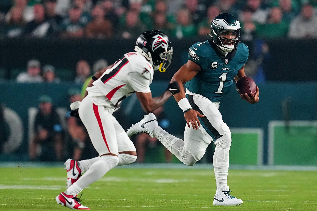 Atlanta Falcons v Philadelphia Eagles