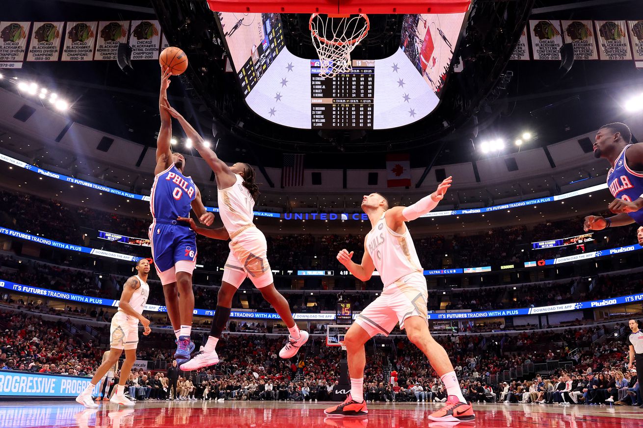 Philadelphia 76ers v Chicago Bulls