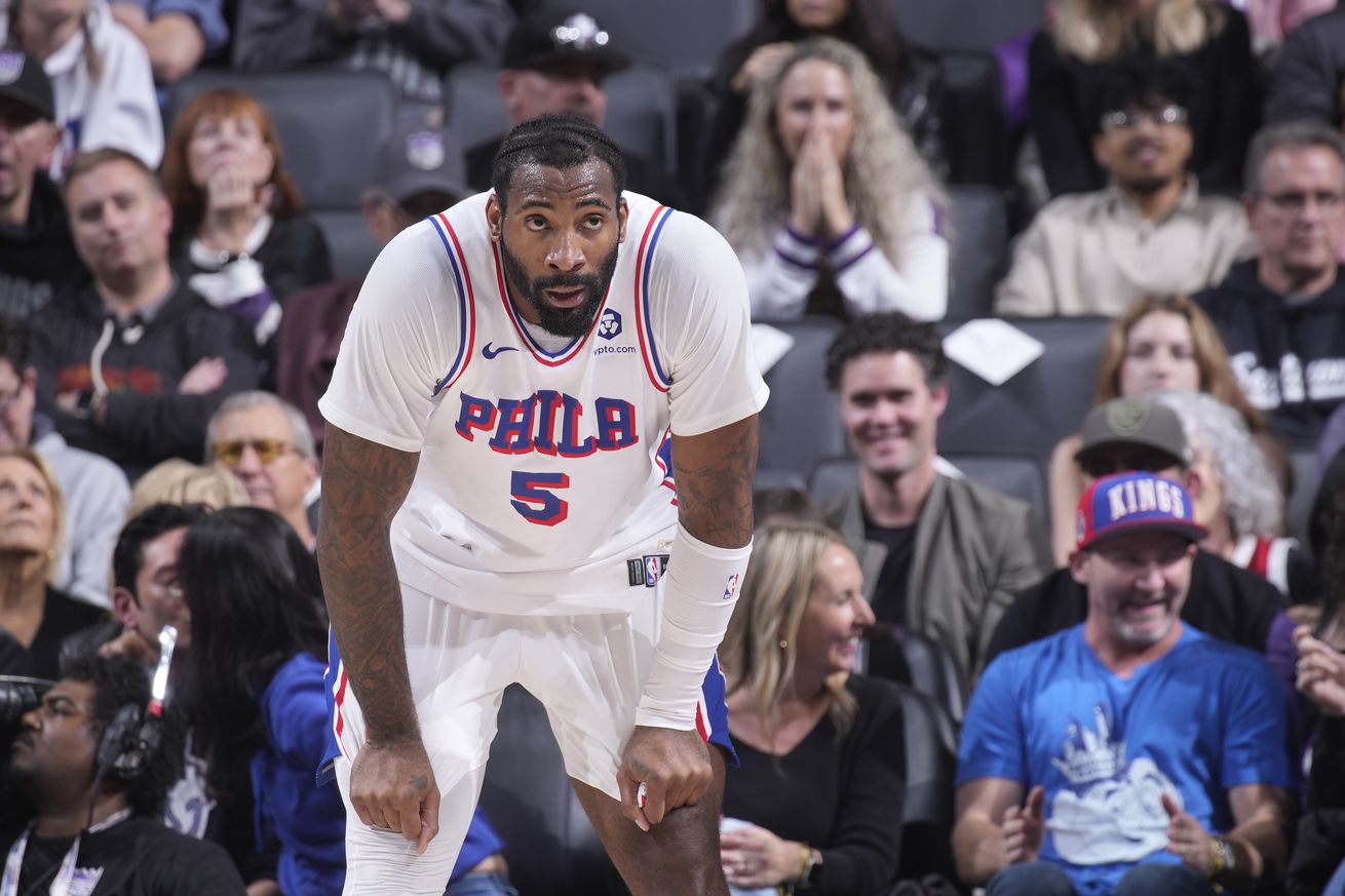 Philadelphia 76ers v Sacramento Kings