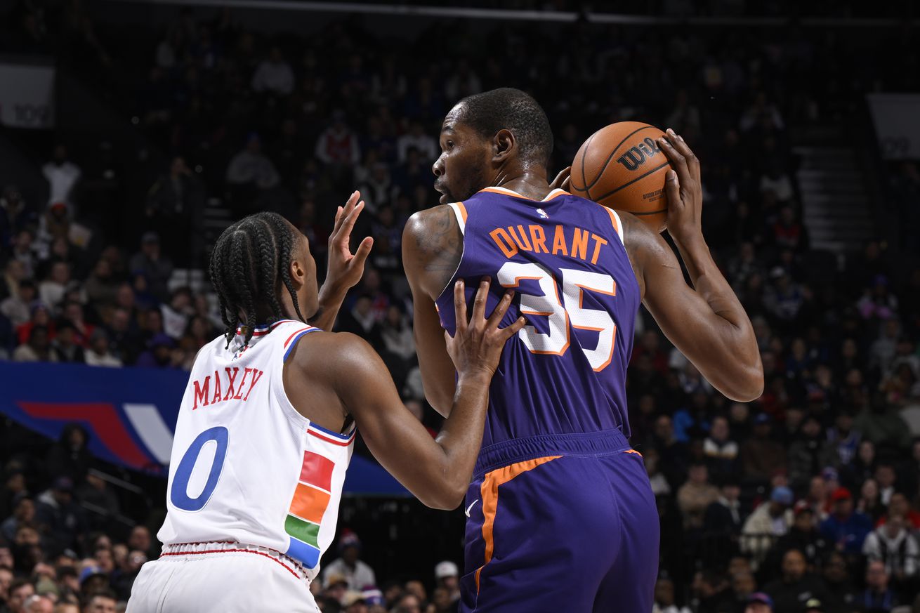 Phoenix Suns v Philadelphia 76ers