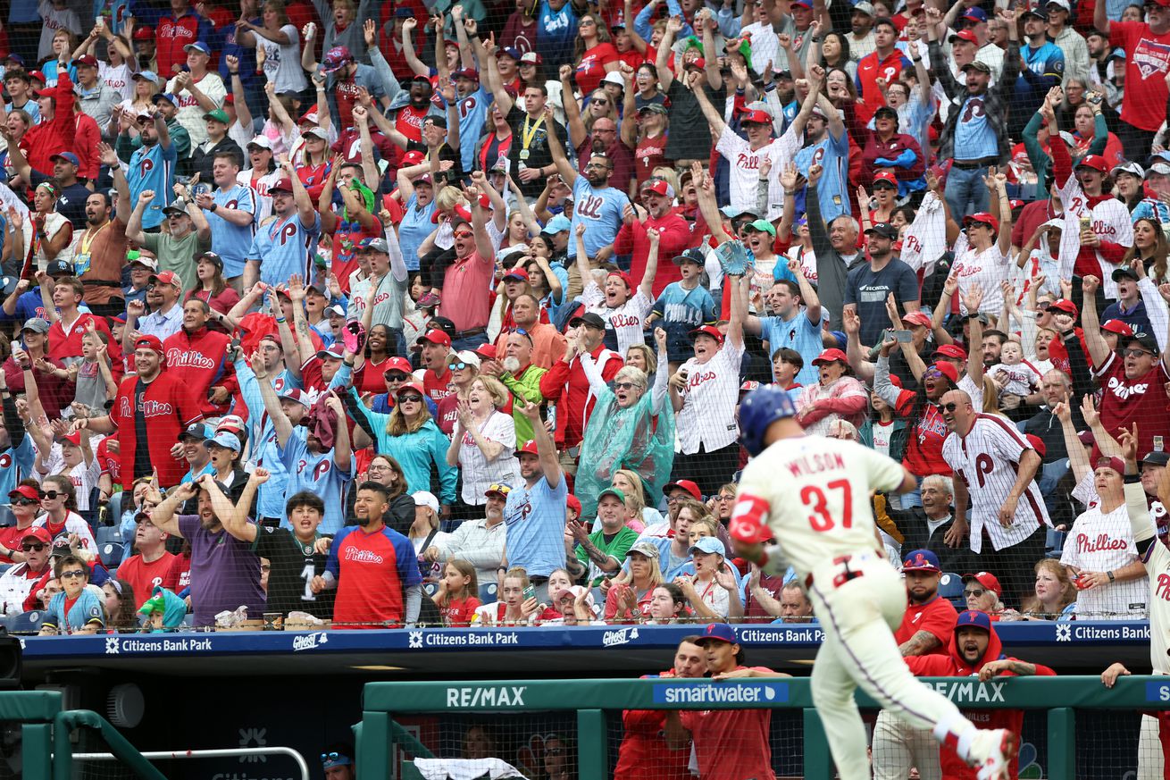 Arizona Diamondbacks v Philadelphia Phillies
