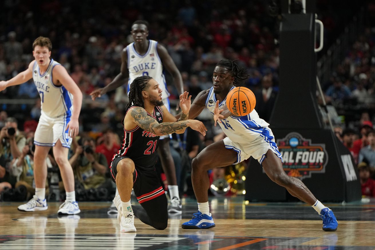 NCAA Basketball: Final Four National Semifinal-Houston at Duke
