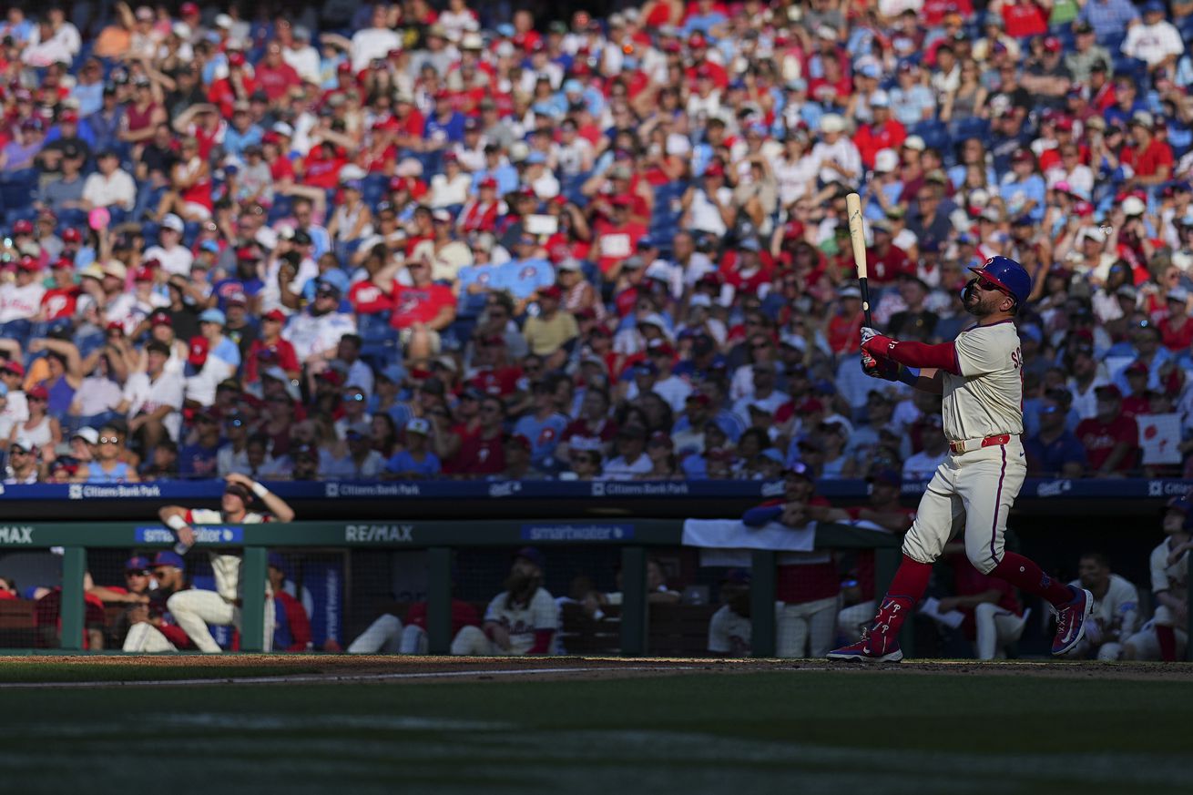 Cincinnati Reds v Philadelphia Phillies