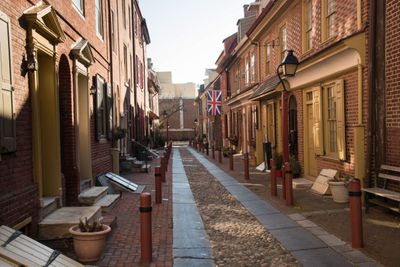 Elfreth’s Alley, nation’s oldest residential street, Philadelphia, Pennsylvania