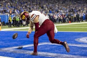 zach ertz free agent